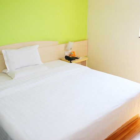 7Days Inn Haikou Hong Kong City Zewnętrze zdjęcie