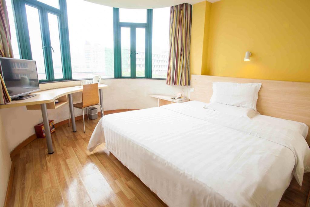 7Days Inn Haikou Hong Kong City Zewnętrze zdjęcie