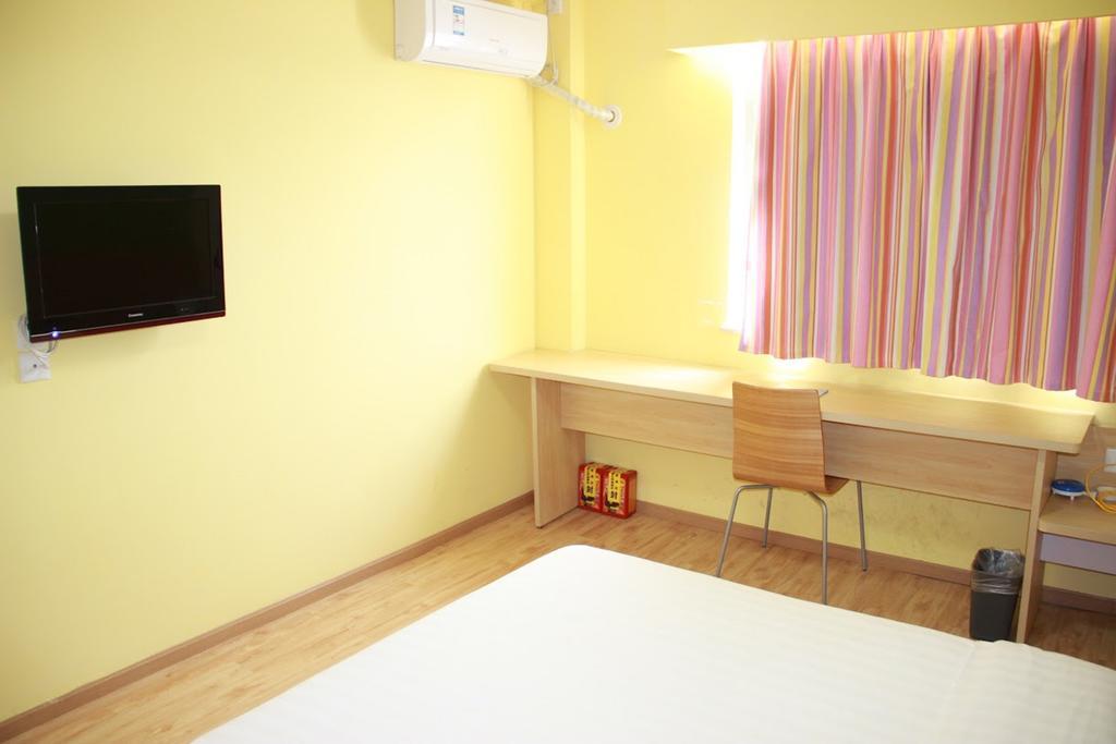 7Days Inn Haikou Hong Kong City Zewnętrze zdjęcie