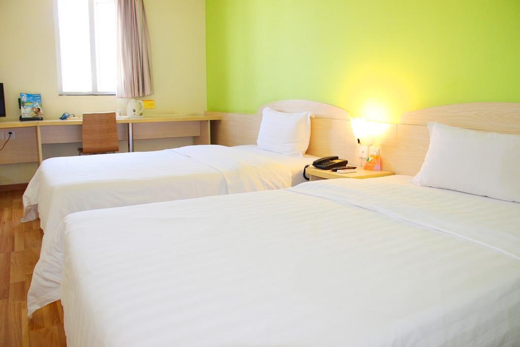7Days Inn Haikou Hong Kong City Zewnętrze zdjęcie